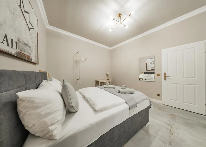 Hostel Home1 - Salon Boutique *