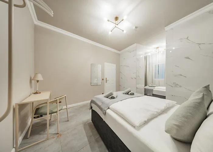 Hostel Home1 - Salon Boutique *