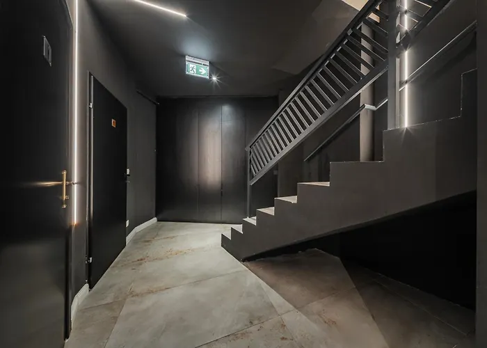 Home1 - Salon Boutique